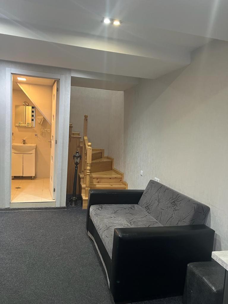 Elno Hotel Tbilisi ภายนอก รูปภาพ